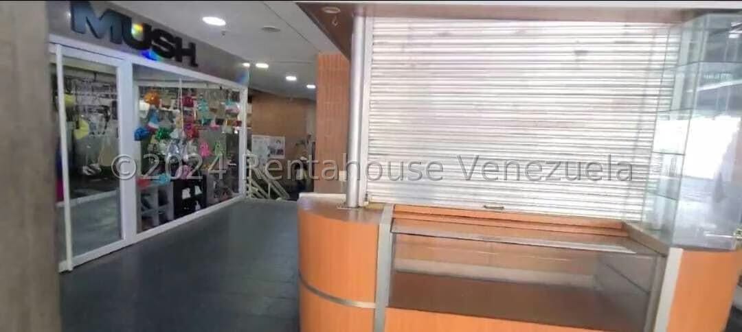 Comercial (Local Comercial) en Alquiler en Colinas de Valle Arriba, Distrito Metropolitano - 10