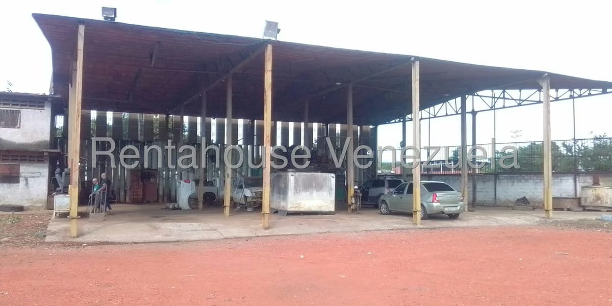 Terreno (Industrial) en Venta en La Raiza, Miranda - 2