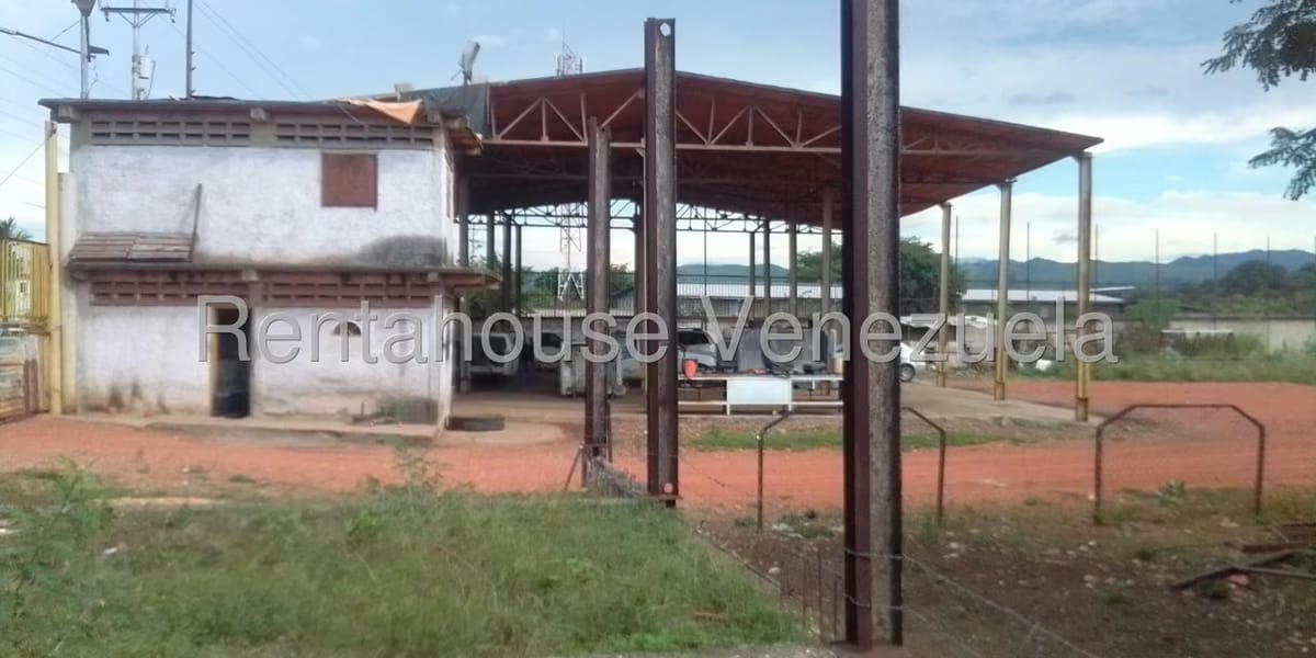 Terreno (Industrial) en Venta en La Raiza, Miranda - 3