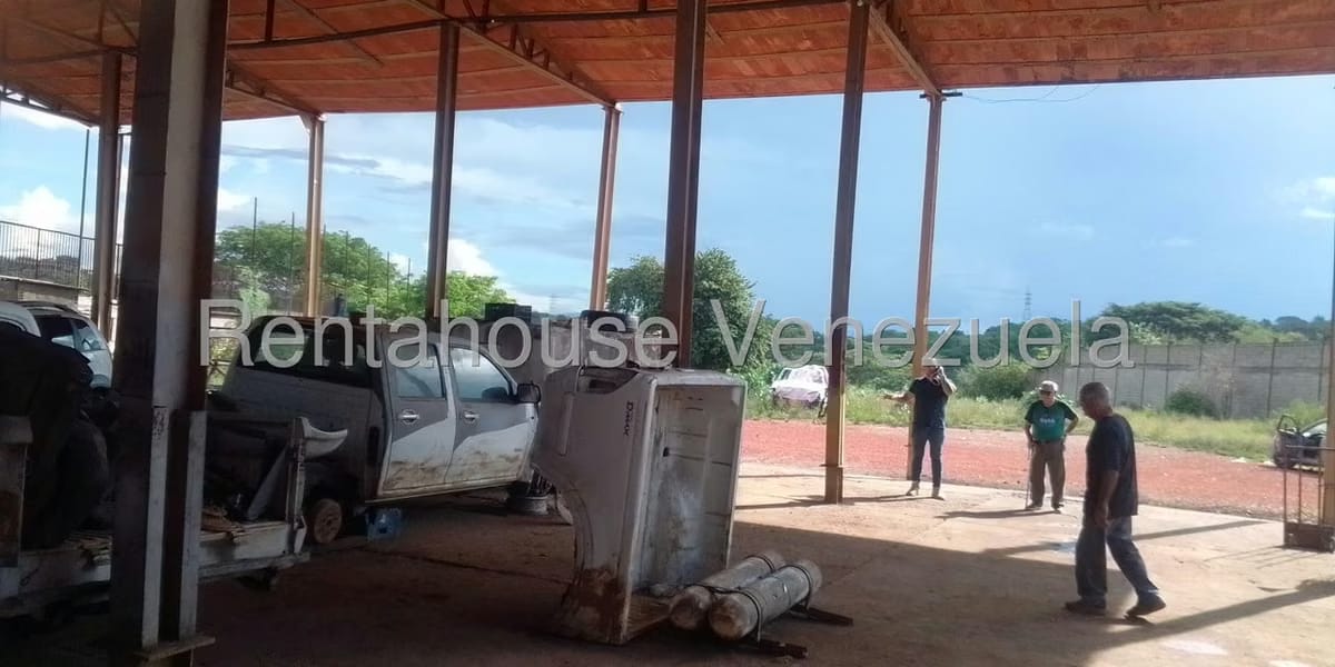 Terreno (Industrial) en Venta en La Raiza, Miranda - 4