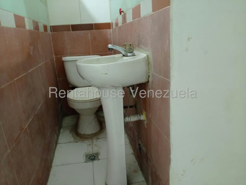 Casa (Multipes Niveles) en Venta en Los Rosales, Distrito Metropolitano - 21