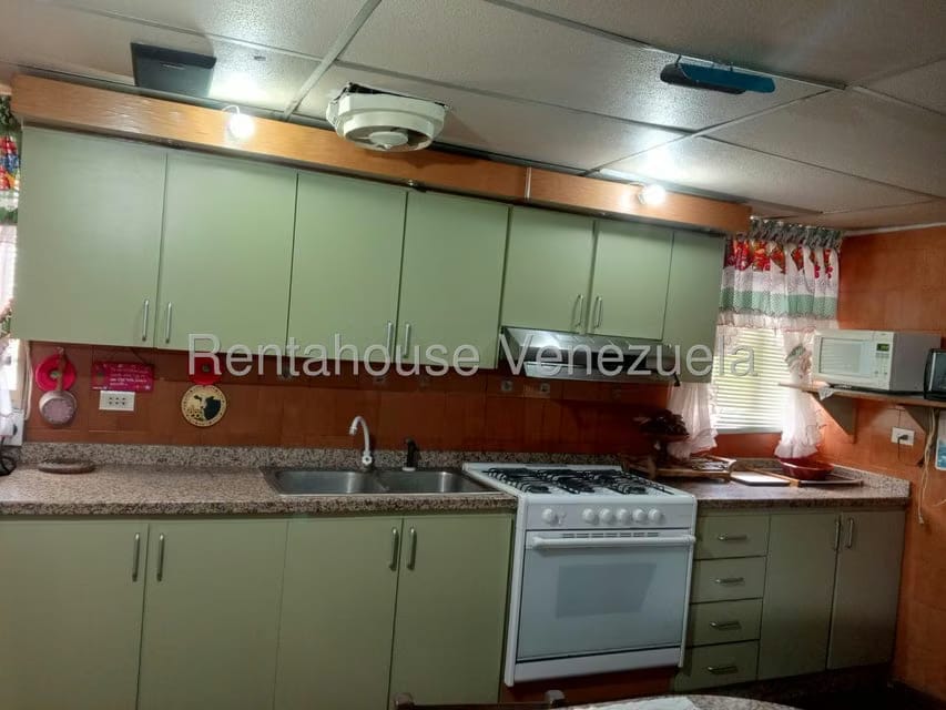 Casa (Multipes Niveles) en Venta en Los Rosales, Distrito Metropolitano - 29