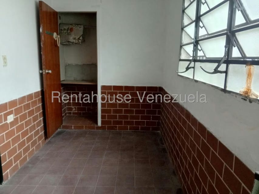 Casa (Multipes Niveles) en Venta en Los Rosales, Distrito Metropolitano - 10