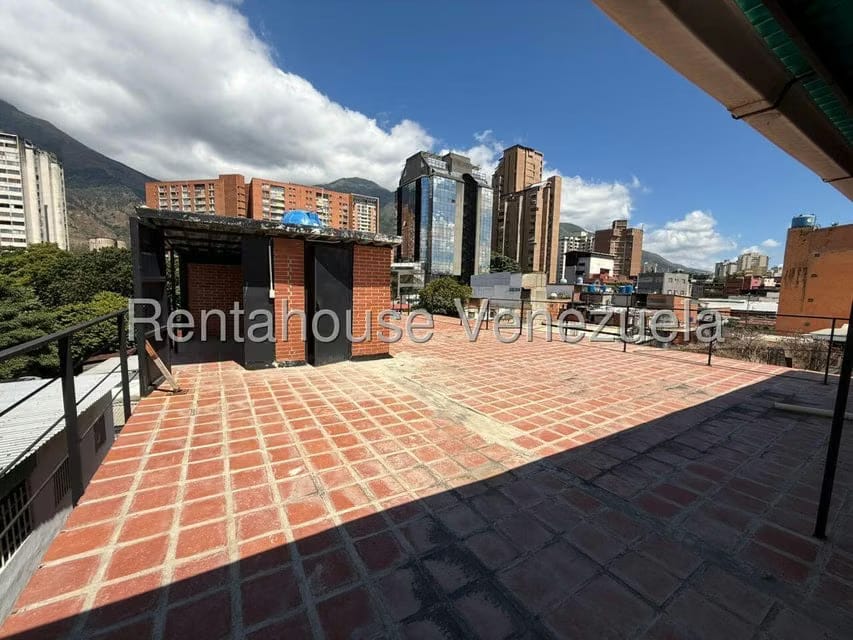 Comercial (Galpon - Deposito) en Alquiler en Boleita Sur, Distrito Metropolitano - 16