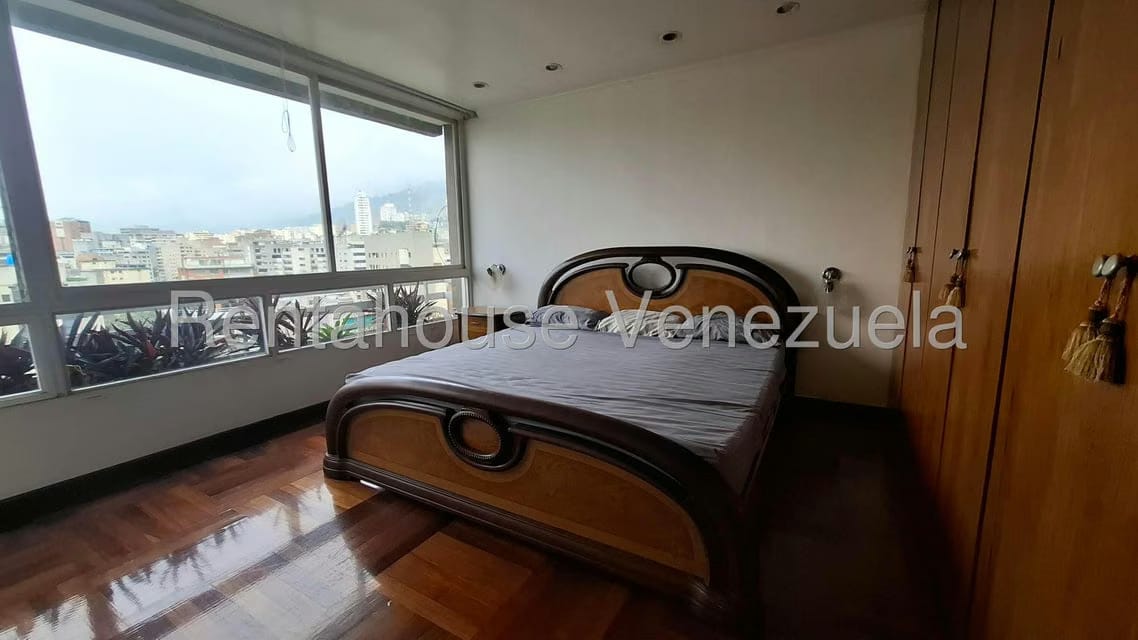 Apartamento (1 Nivel) en Venta en La Florida, Distrito Metropolitano - 16