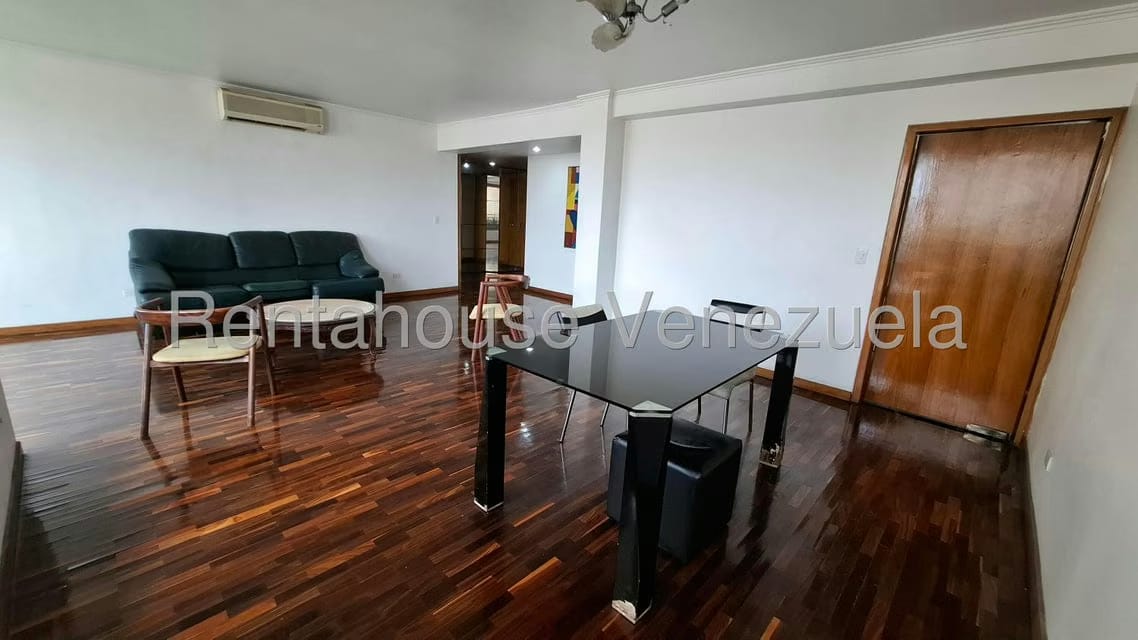 Apartamento (1 Nivel) en Venta en La Florida, Distrito Metropolitano - 6