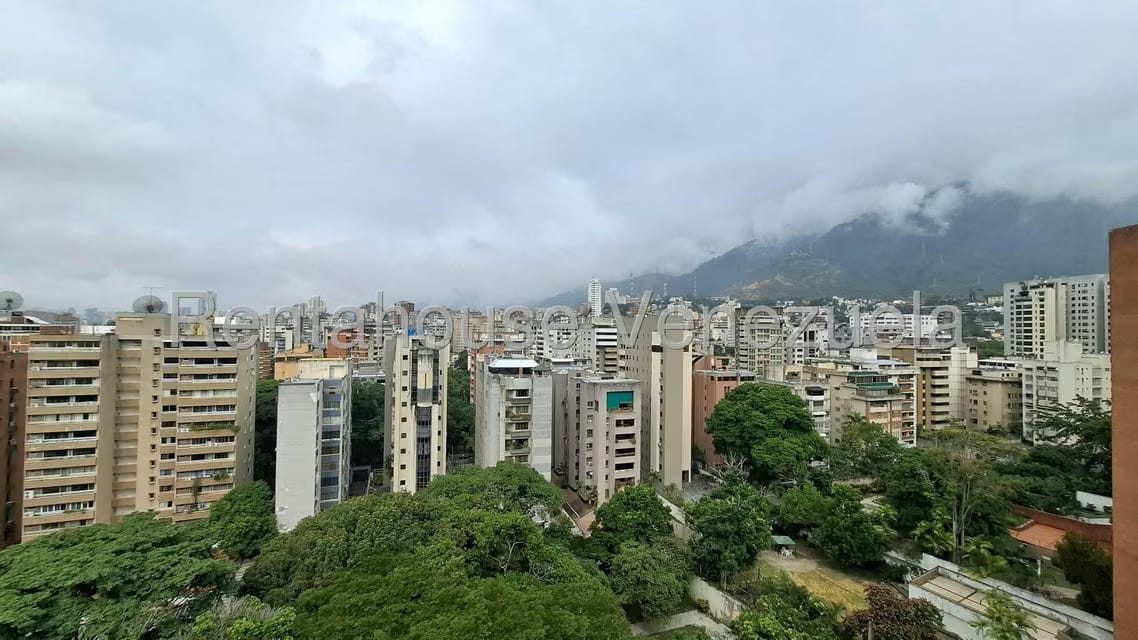 Apartamento (1 Nivel) en Venta en La Florida, Distrito Metropolitano - 8