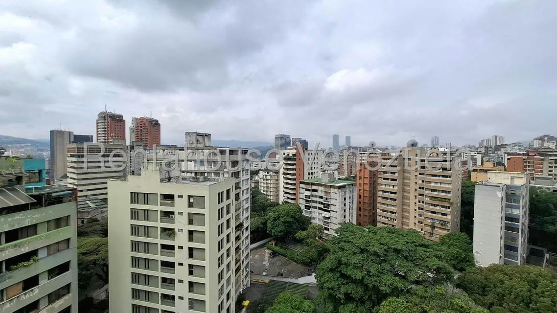 Apartamento (1 Nivel) en Venta en La Florida, Distrito Metropolitano - 9