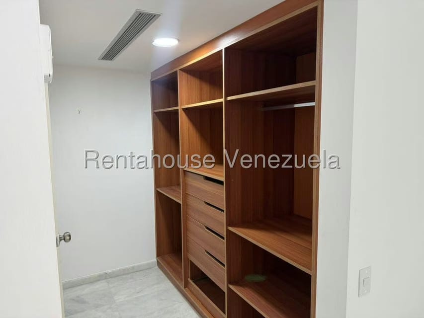 Apartamento (1 Nivel) en Alquiler en La Castellana, Distrito Metropolitano - 20