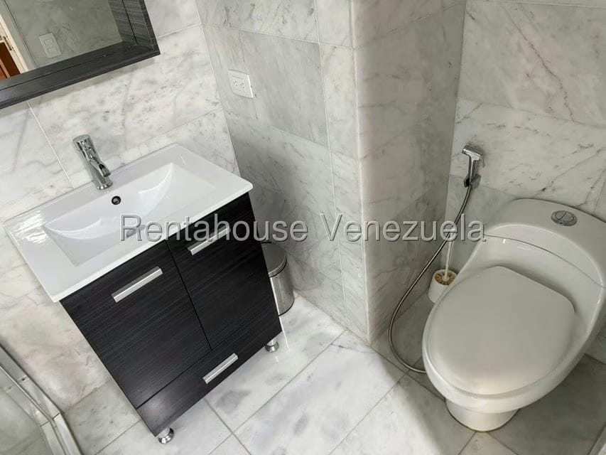 Apartamento (1 Nivel) en Alquiler en La Castellana, Distrito Metropolitano - 22