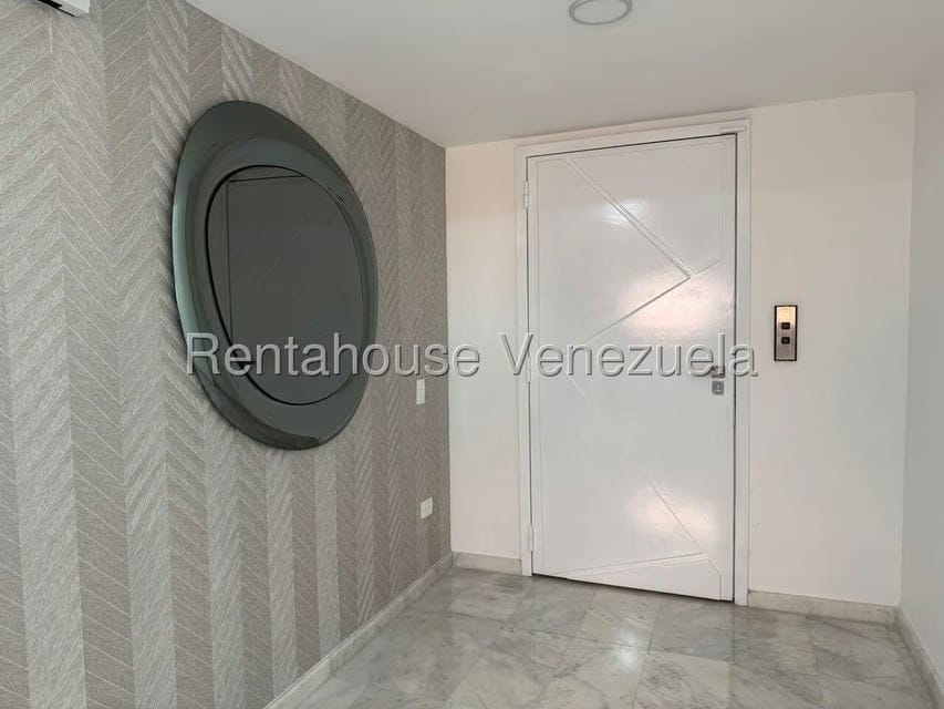 Apartamento (1 Nivel) en Alquiler en La Castellana, Distrito Metropolitano - 9