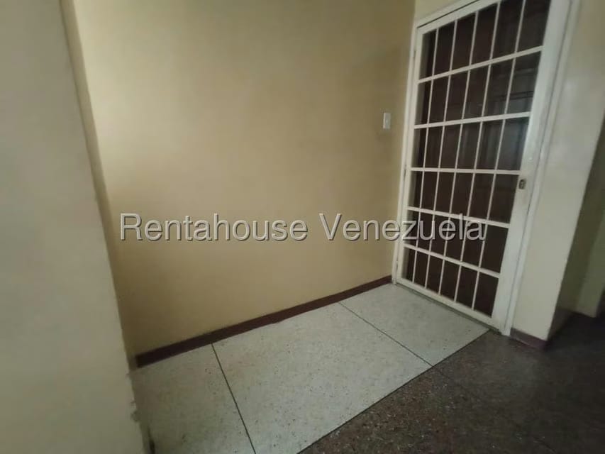 Apartamento (1 Nivel) en Venta en Centro, Carabobo - 30
