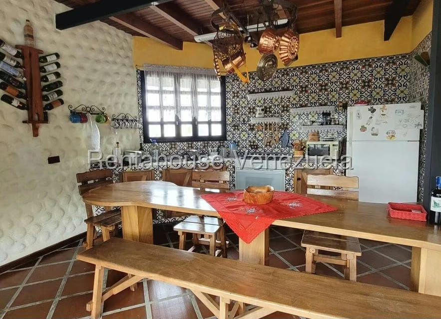 Casa (Multipes Niveles) en Venta en La Colonia Tovar, Aragua - 13