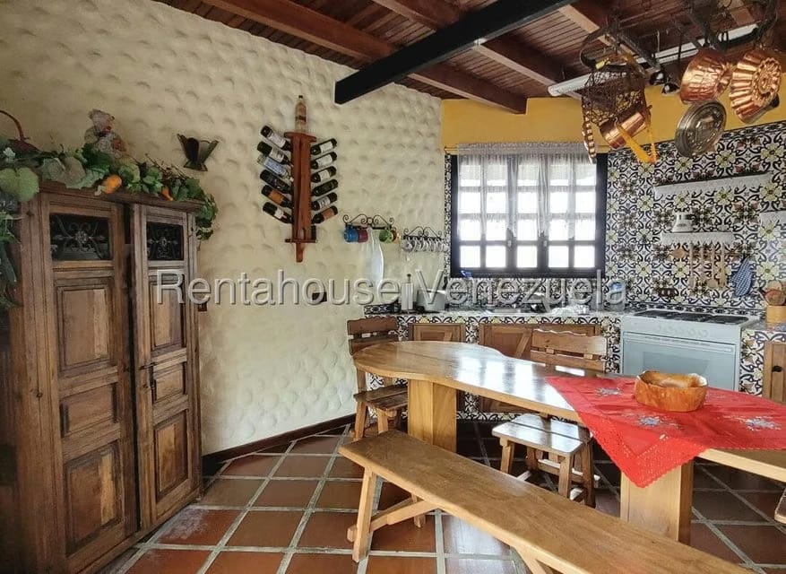Casa (Multipes Niveles) en Venta en La Colonia Tovar, Aragua - 14