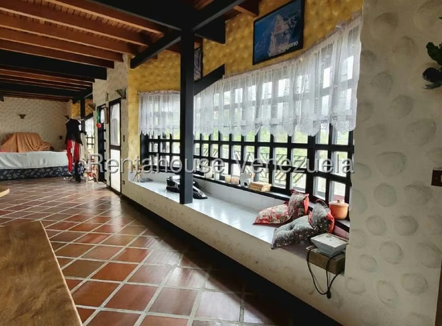 Casa (Multipes Niveles) en Venta en La Colonia Tovar, Aragua - 16