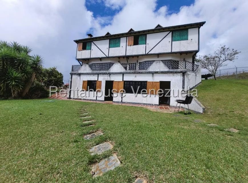 Casa (Multipes Niveles) en Venta en La Colonia Tovar, Aragua - 21