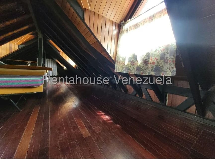 Casa (Multipes Niveles) en Venta en La Colonia Tovar, Aragua - 31