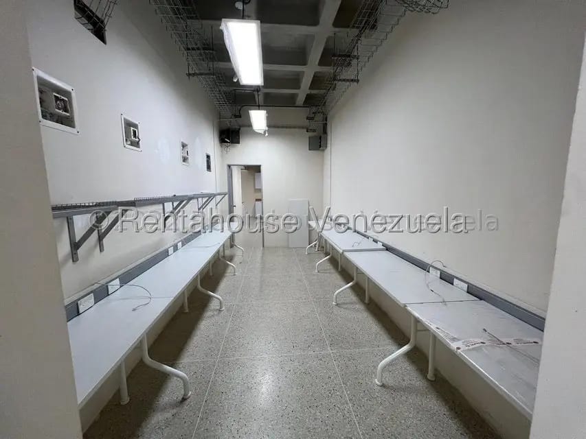 Comercial (Oficina) en Venta en Los Cortijos de Lourdes, Distrito Metropolitano - 3