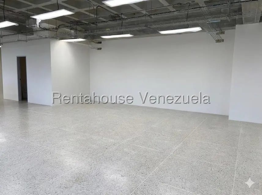 Comercial (Oficina) en Venta en Los Cortijos de Lourdes, Distrito Metropolitano - 4