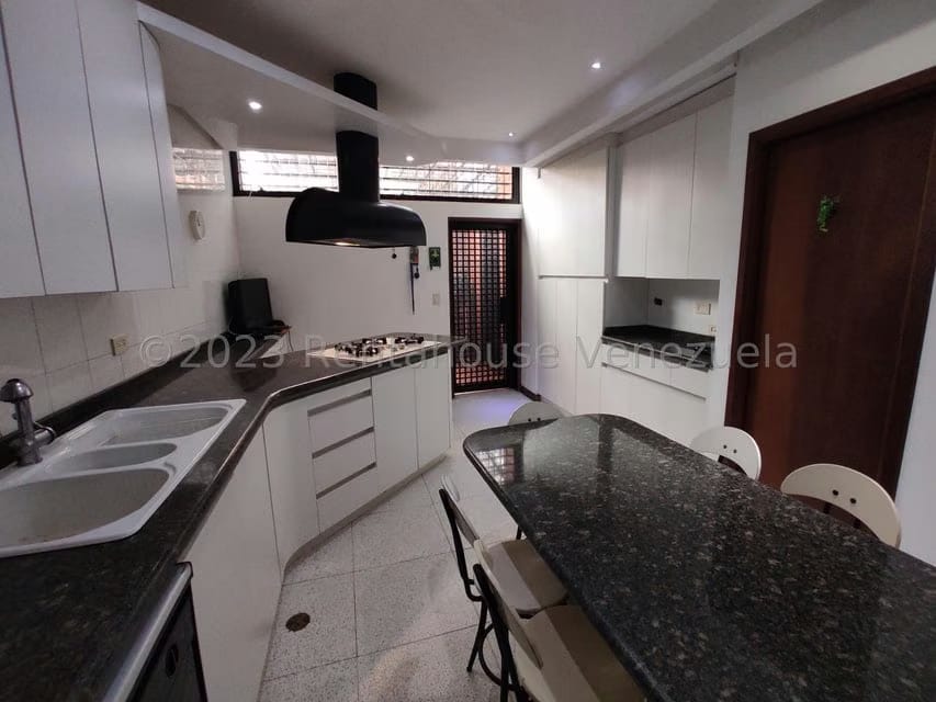 Casa (Multipes Niveles) en Venta en Colinas del Tamanaco, Distrito Metropolitano - 15