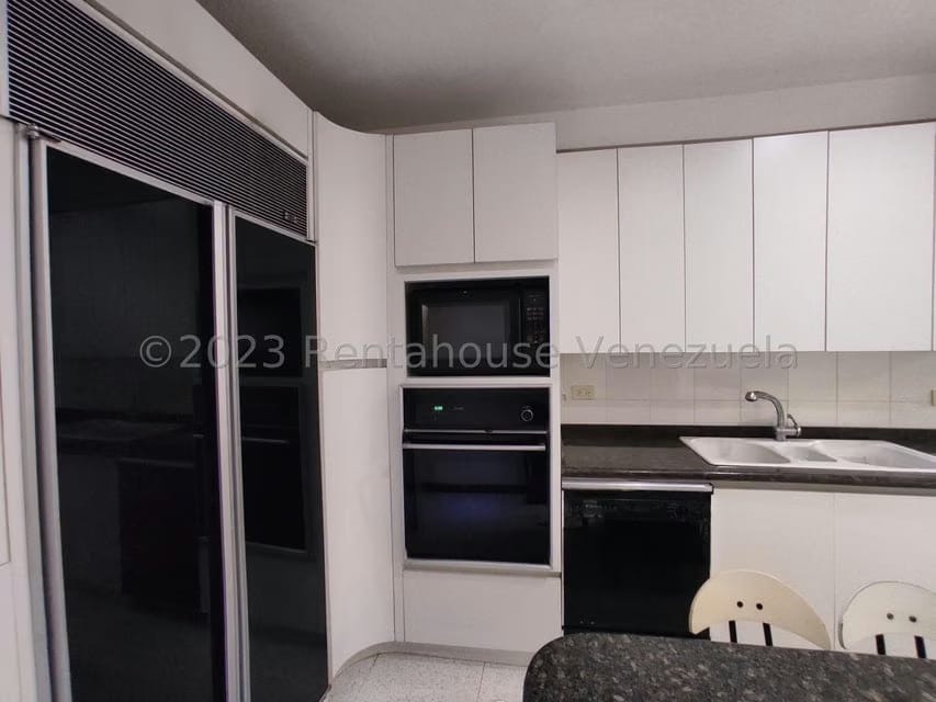 Casa (Multipes Niveles) en Venta en Colinas del Tamanaco, Distrito Metropolitano - 16