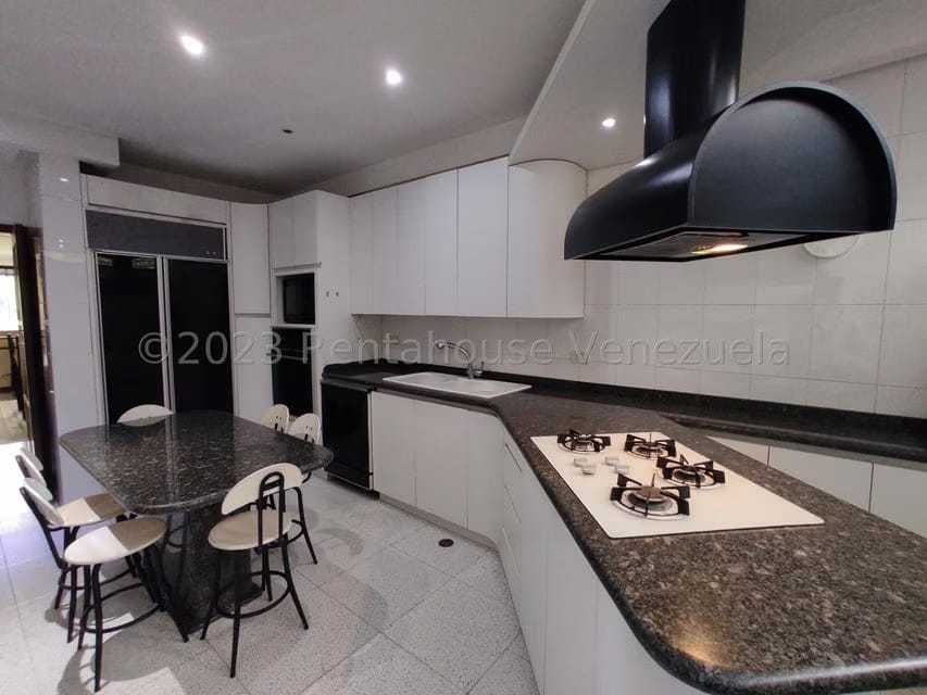 Casa (Multipes Niveles) en Venta en Colinas del Tamanaco, Distrito Metropolitano - 18