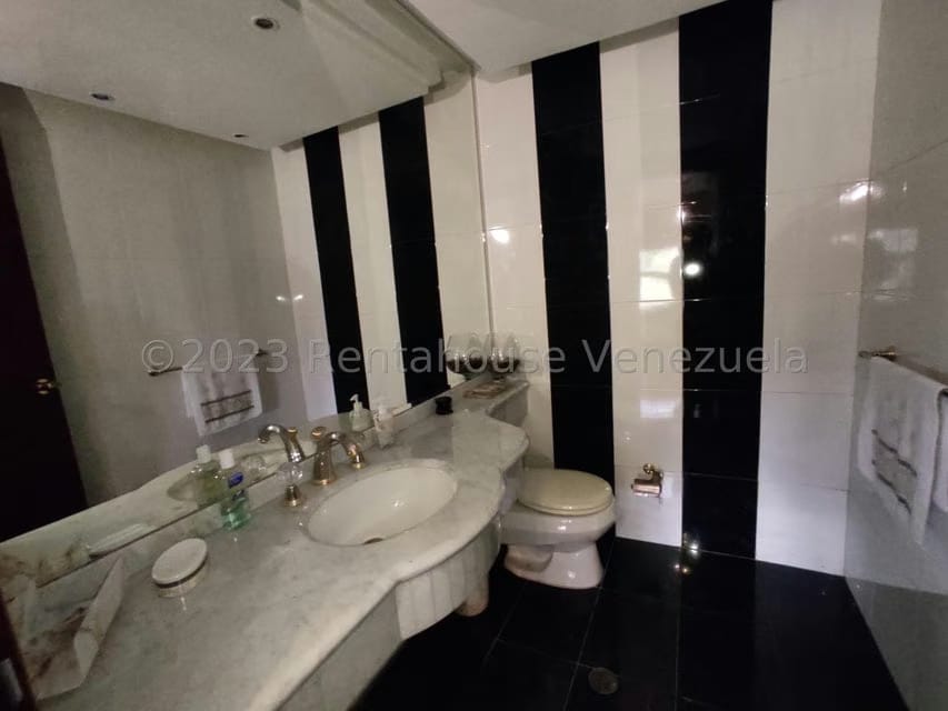 Casa (Multipes Niveles) en Venta en Colinas del Tamanaco, Distrito Metropolitano - 20