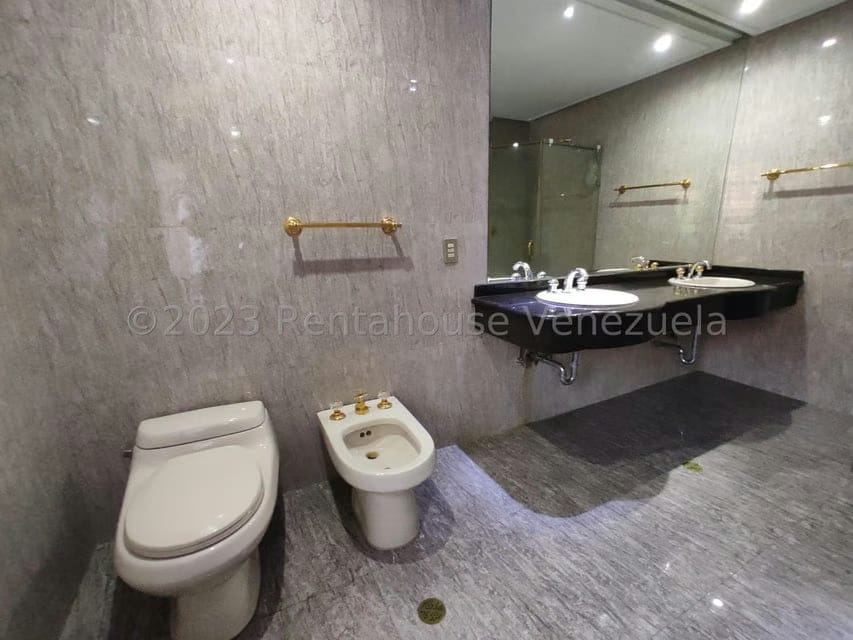Casa (Multipes Niveles) en Venta en Colinas del Tamanaco, Distrito Metropolitano - 42
