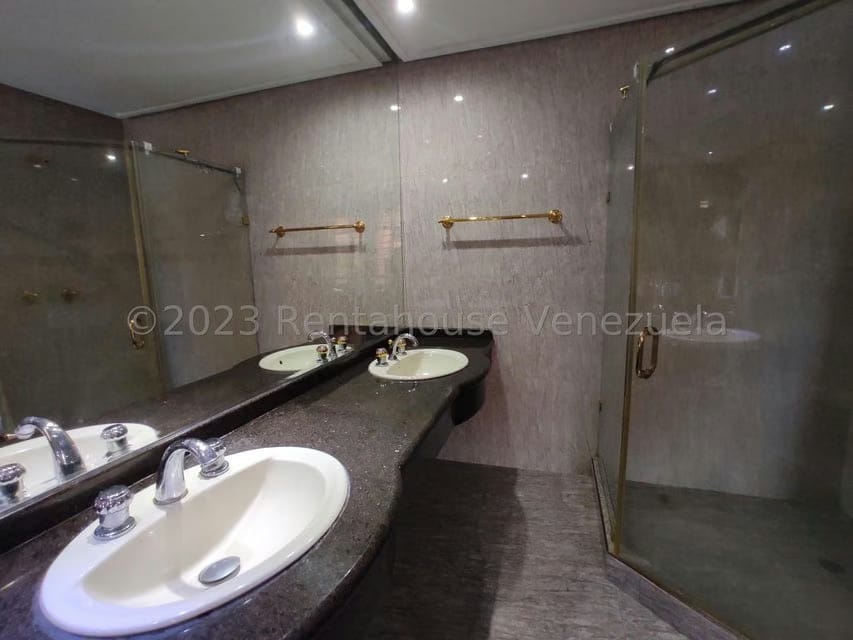 Casa (Multipes Niveles) en Venta en Colinas del Tamanaco, Distrito Metropolitano - 43