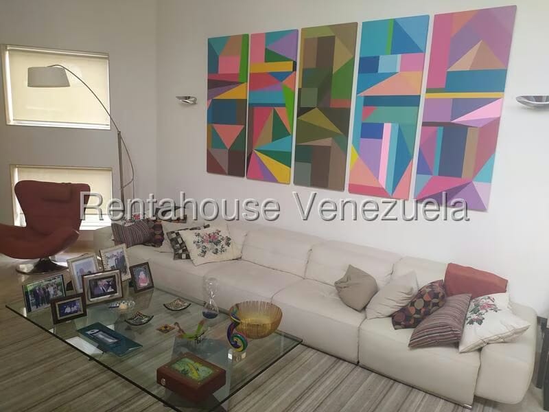 Casa (Duplex) en Venta en Guataparo, Carabobo - 2