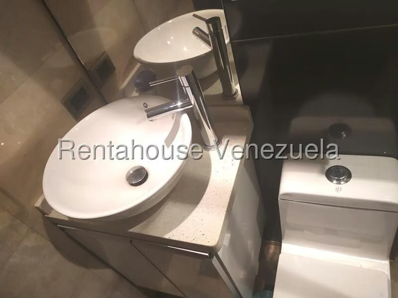Casa (Duplex) en Venta en Guataparo, Carabobo - 25