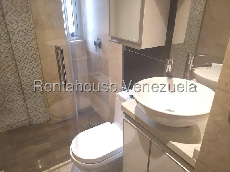 Casa (Duplex) en Venta en Guataparo, Carabobo - 28
