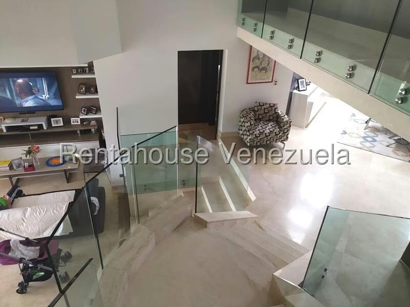 Casa (Duplex) en Venta en Guataparo, Carabobo - 29
