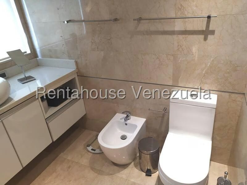 Casa (Duplex) en Venta en Guataparo, Carabobo - 40