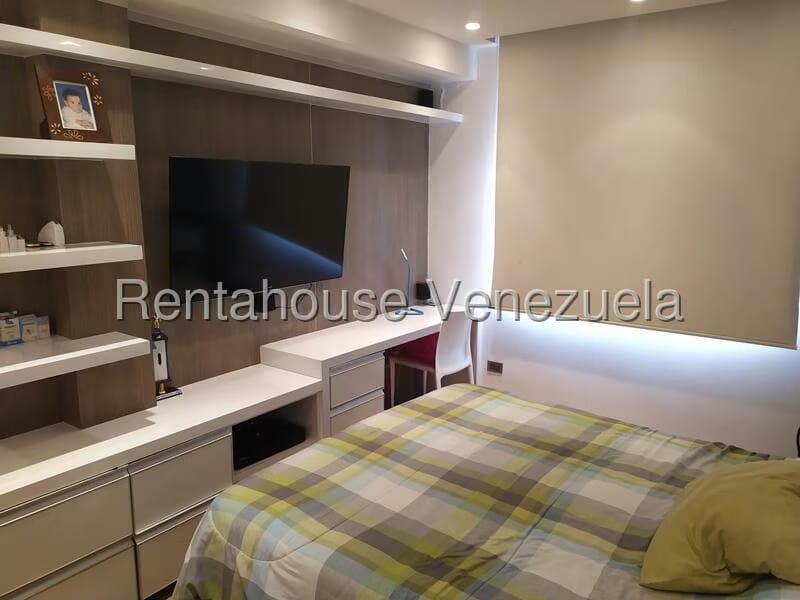 Casa (Duplex) en Venta en Guataparo, Carabobo - 58