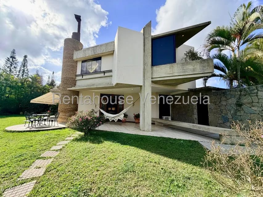 Casa (Duplex) en Venta en La Lagunita Country Club, Distrito Metropolitano - 3