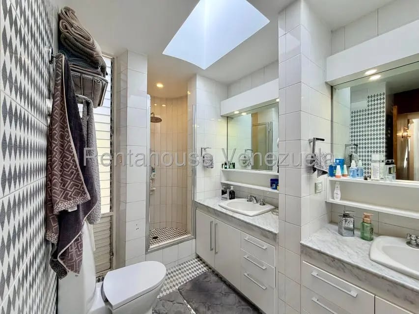 Casa (Duplex) en Venta en La Lagunita Country Club, Distrito Metropolitano - 39