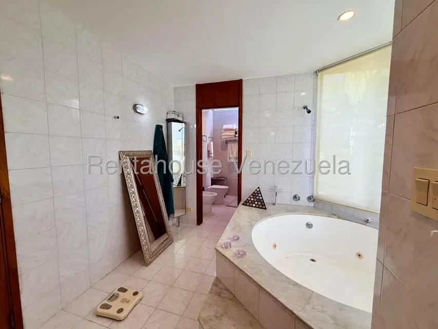 Casa (Duplex) en Venta en La Lagunita Country Club, Distrito Metropolitano - 45