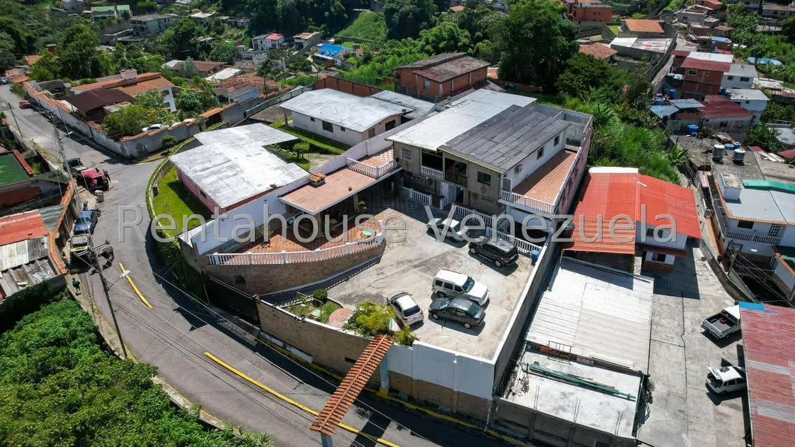 Casa (Duplex) en Venta en Colinas de San Antonio, Miranda