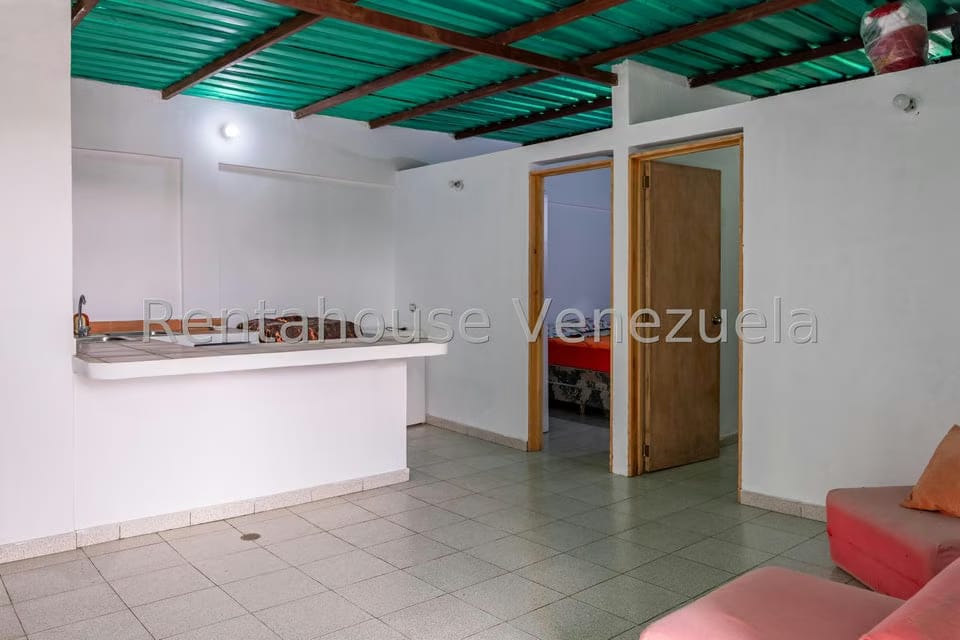 Casa (Duplex) en Venta en Colinas de San Antonio, Miranda - 18