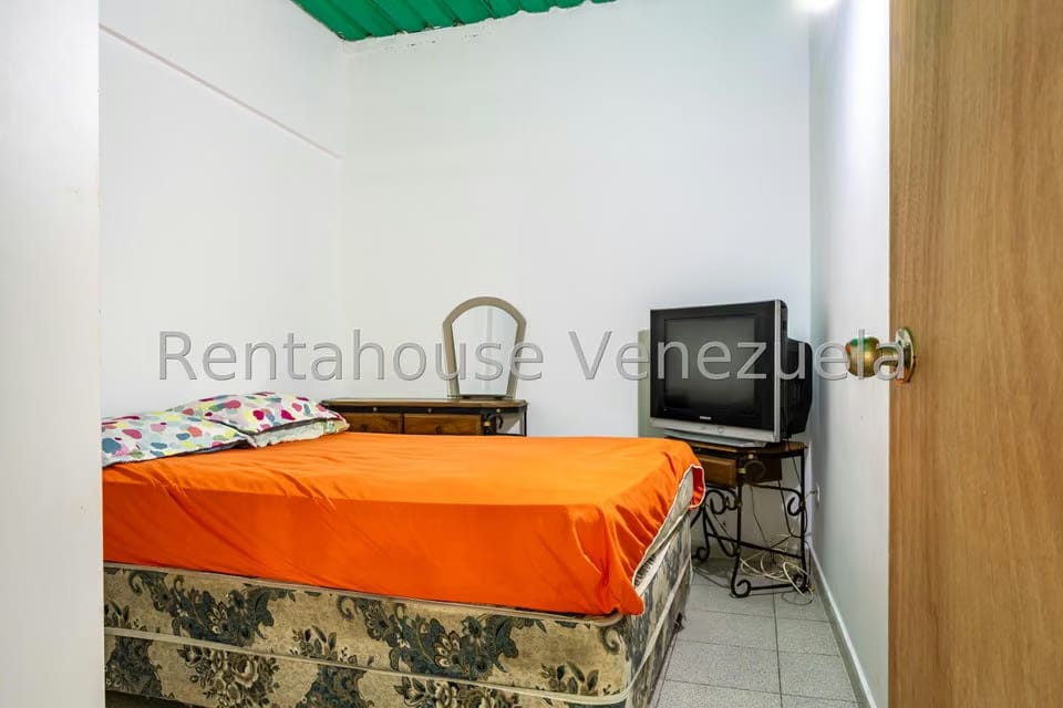 Casa (Duplex) en Venta en Colinas de San Antonio, Miranda - 20