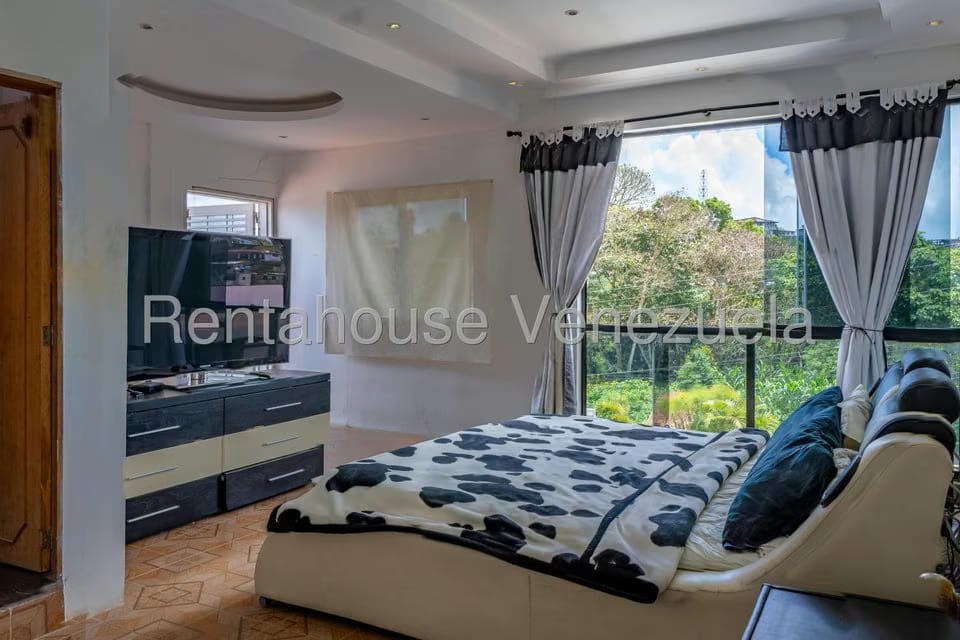 Casa (Duplex) en Venta en Colinas de San Antonio, Miranda - 25