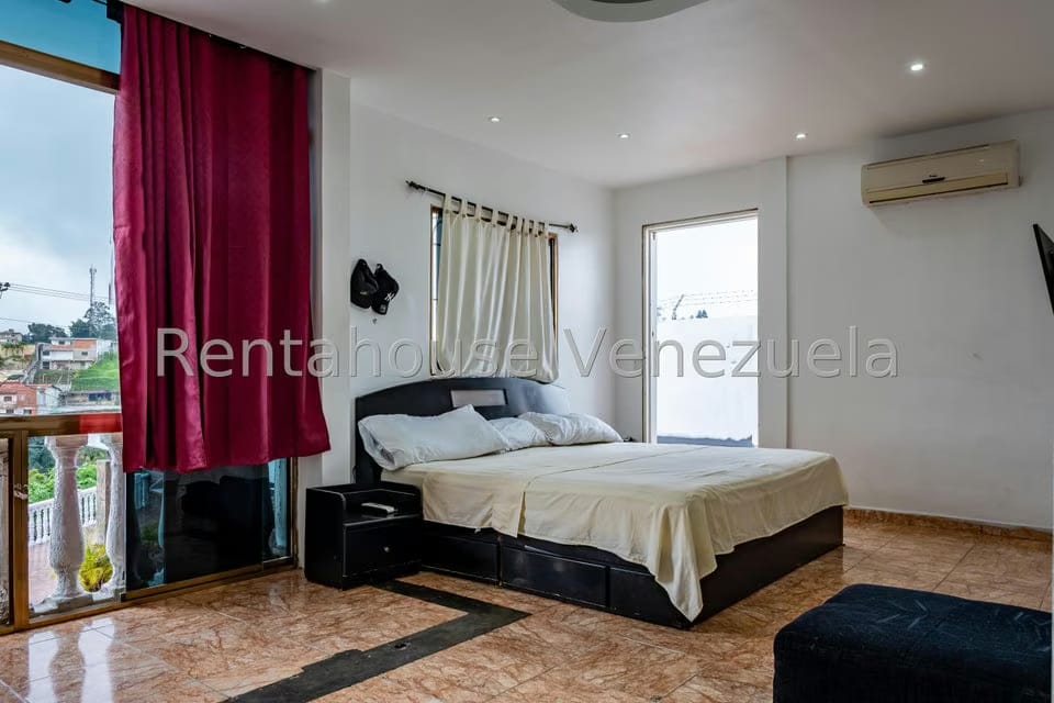 Casa (Duplex) en Venta en Colinas de San Antonio, Miranda - 7