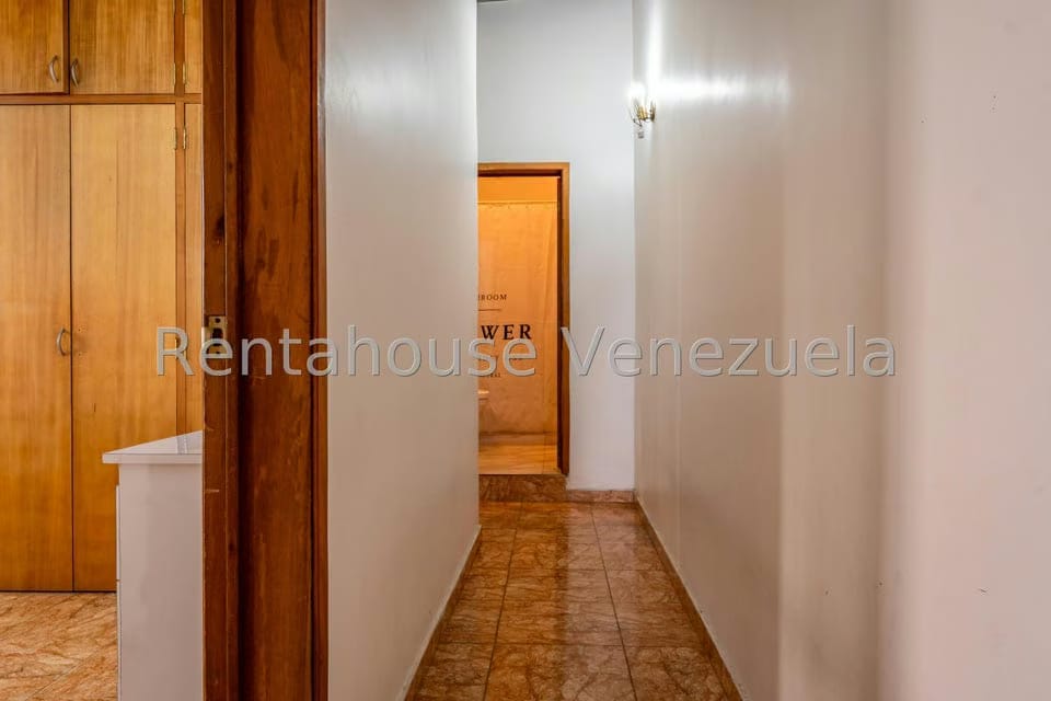 Casa (Duplex) en Venta en Colinas de San Antonio, Miranda - 10