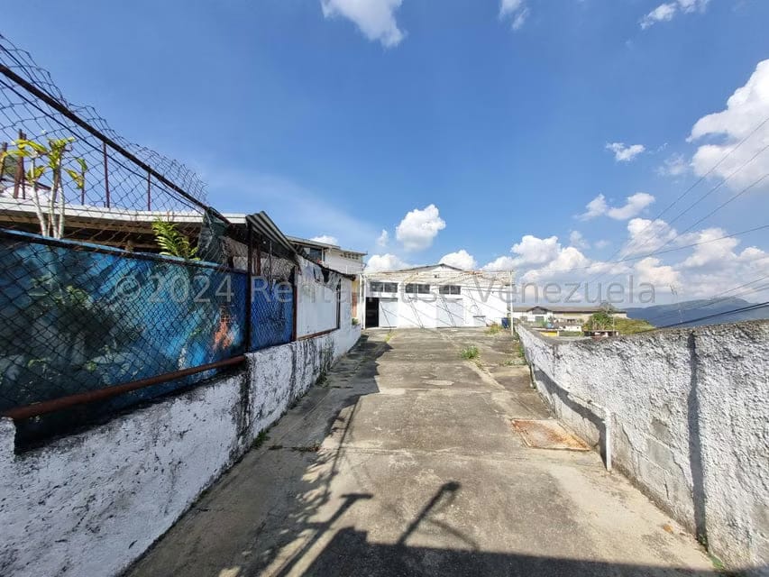 Comercial (Galpon - Deposito) en Venta en La Suiza, Miranda - 3