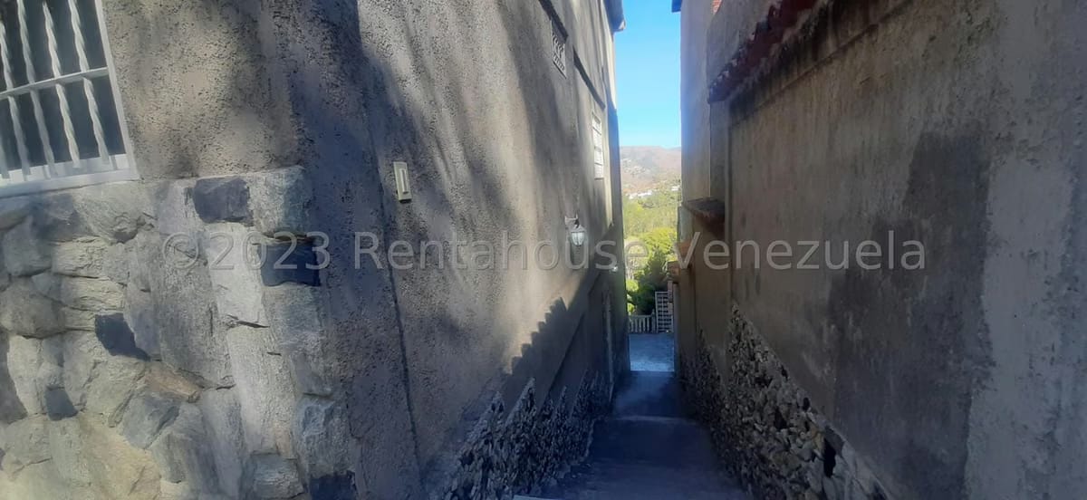 Casa (Multipes Niveles) en Venta en Colinas de Carrizal, Miranda - 25