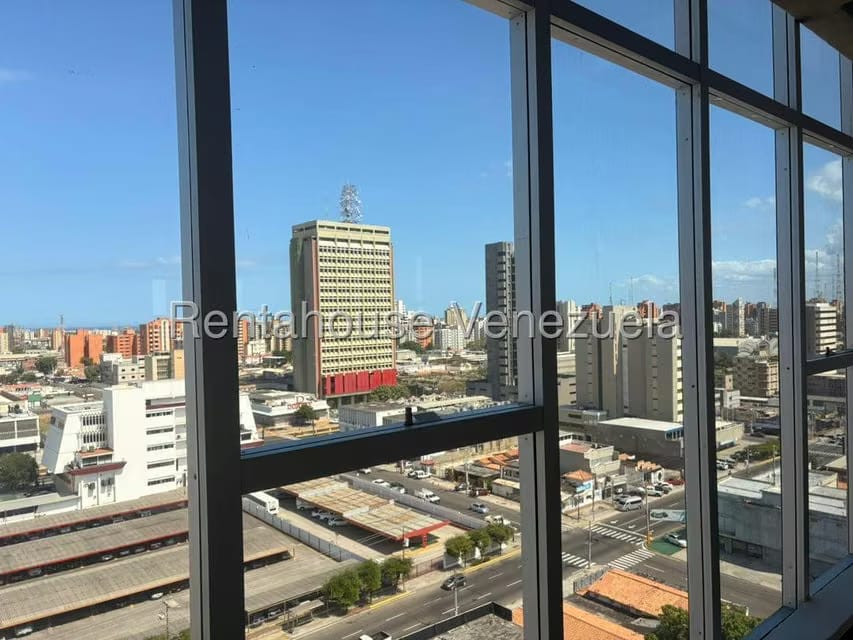 Comercial (Oficina) en Alquiler en 5 de Julio, Zulia - 17