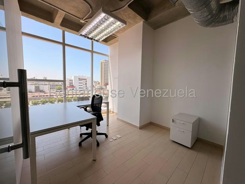 Comercial (Oficina) en Alquiler en 5 de Julio, Zulia - 26