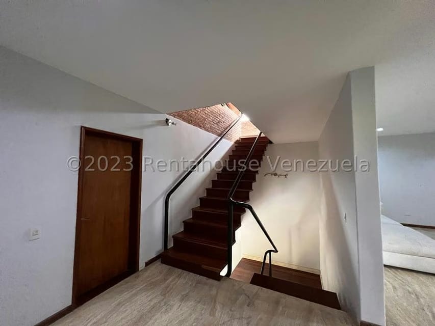 Casa (Multipes Niveles) en Venta en Loma Linda, Distrito Metropolitano - 27