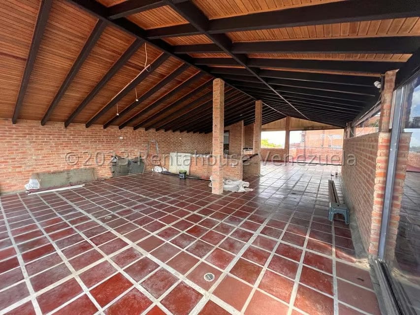 Casa (Multipes Niveles) en Venta en Loma Linda, Distrito Metropolitano - 41